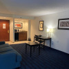 Отель La Quinta Inn & Suites St. Louis Airport - Riverport, фото 6