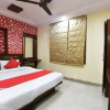 Отель OYO 24437 Oxford Deluxe, фото 6