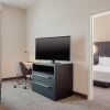 Отель Residence Inn by Marriott Louisville Old Henry, фото 4