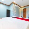 Отель The Q Hotel by RedDoorz, фото 8