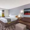 Отель Microtel Inn & Suites By Wyndham New Martinsville, фото 6