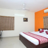 Отель OYO 14404 Guindy Chennai Stays, фото 15
