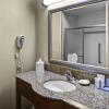 Отель Hampton Inn Coldwater, фото 8