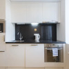 Отель Modern Apartment in the City Center, фото 5