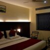 Отель OYO Premium Near Hubli Dharwad Highway, фото 2