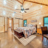 Отель Broken Bow Cabin w/ Hot Tub, Near Choctaw Casino!, фото 1