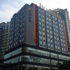 Отель IU Hotel Zhanjiang Binhai Avenue Xinhai Mall Branch, фото 1