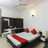 Отель OYO 61424 Hotel Vrindavan, фото 1