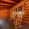 Отель Playhouse Cinema - Four Bedroom Cabin, фото 8