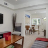Отель Globe Suites off Main, фото 3