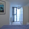Отель 1 Bedroom Flat With a Balcony View of the Shard, фото 4