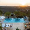 Отель Mountain Villa Infinity Pool Majestic Views, фото 40