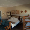 Отель Tourist Lodge Gansbaai, фото 4