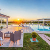 Отель Modern and elegant villa with pool and wellness room-VILLA BENESSERE, фото 17