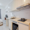 Отель Minimalist And High Floor Studio At Sky House Alam Sutera Apartment, фото 6