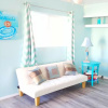 Отель Short walk to beach 3 br 2 bath restored 1935 home, фото 15