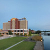 Отель Embassy Suites by Hilton Wilmington Riverfront, фото 1