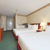 Отель Howard Johnson express Inn & Suites Brampton, фото 3
