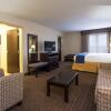 Отель Holiday Inn Express and Suites Moultrie, an IHG Hotel, фото 6