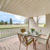Отель Munds Park Condo w/ Deck & Golf Course Views!, фото 8