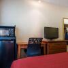 Отель Econo Lodge Glens Falls / Lake George, фото 24