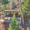 Отель 4BR Cabin With Fireplacemountain Viewsdog-friendly, фото 26