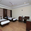 Отель Fabhotel Broadway Inn Nehru Place, фото 6