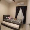 Отель Southville Stay 2 @ Savanna Executive Suite, фото 4