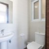 Отель F5-1 Double room with private bathroom and balcony in shared Flat, фото 6