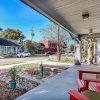 Отель Newly Renovated Home in Downtown Fernandina Beach, A Block Away from Centre Street by RedAwning, фото 31