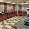 Отель Hampton Inn & Suites Youngstown-Canfield, фото 28