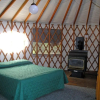 Отель Yosemite Lakes Hillside Yurt 14, фото 6
