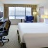 Отель Greenwood Inn & Suites, фото 7