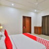 Отель OYO 17283 Greenleaf Club, фото 18