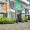 Отель Capital O 3270 Hotel Arimbi Baru Dewi Sartika, фото 1