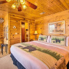 Отель Scenic Sevierville Cabin: Hot Tub, Panoramic Views, фото 3