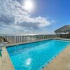Отель Oscars Lodge by Avantstay Dock & Pool Access!, фото 13