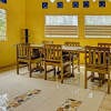 Отель OYO 91573 Hotel Family Blitar, фото 7