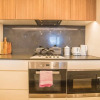 Отель Modern 2bed2bath APT at Neutral Bayparking+wifi, фото 9
