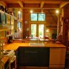 Отель Mt Baker Rim Cabin 44 - A Cozy Rustic Cabin With Modern Charm, фото 8