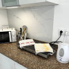 Отель Modern Minimalist Studio With Essential Comfort, фото 12