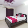 Отель OYO 4183 Apartment Queens Court, фото 14
