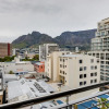 Отель Elegant Modern Apartment near Table Mountain, фото 1