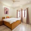 Отель OYO 14074 Home Serene 2BHK Barlowganj, фото 6