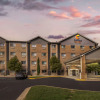 Отель Comfort Suites Keeneland, фото 24