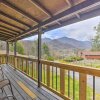 Отель Cozy Maggie Valley Cabin, 1 Mi to Tube World!, фото 5