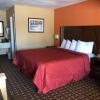 Отель La Grange Executive Inn And Suites, фото 10