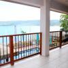 Отель Vanuatu Beachfront Apartments в Меле