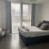 Отель Lovely City Break at the Lux City 1bed Apartment, фото 2