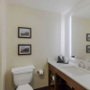 Отель Comfort Suites Loveland, фото 10